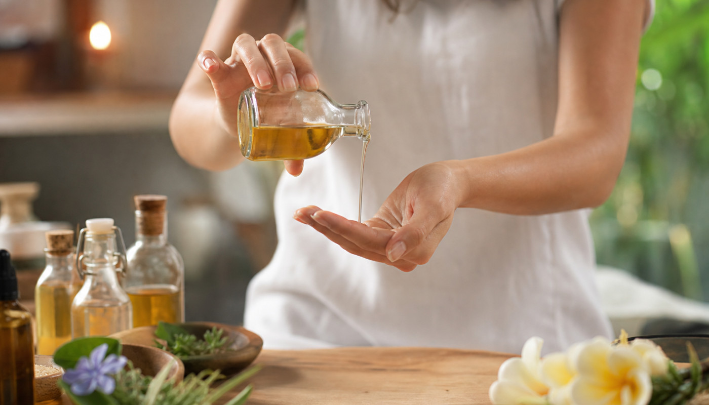 Les vertus insoupçonnées des huiles de massages naturelles